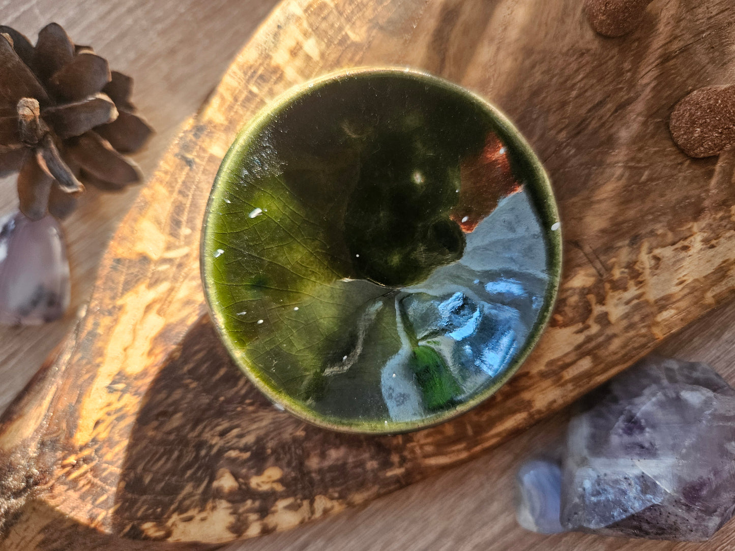 Podstawki ceramiczne do kadzideł z polskiej pracowni